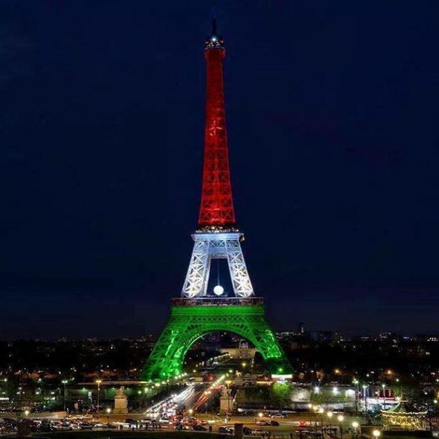 piros fehér zöld az Eiffel-torony